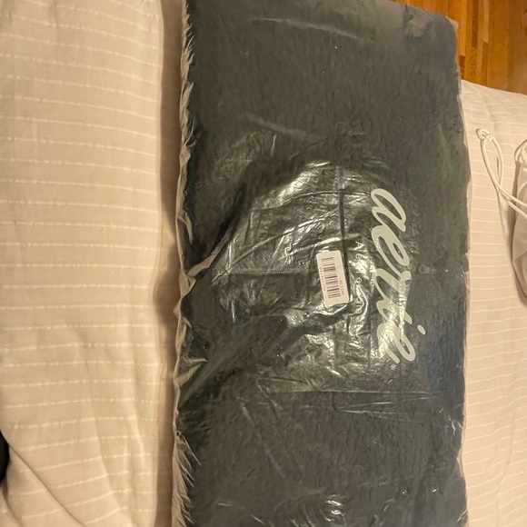 COPY - Aerie OFFLINE Teddy Sherpa Cape
Poncho Oversized Hooded Jacket. NWT - Picture 4 of 4